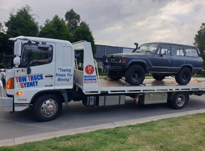 Emergency Towing in Sydney Stranded in Sydney? Our Emergency Towing service has your back! Quick response, reliable assistance, and friendly experts to get you back on track. Drive confidently knowing we're just a call away!